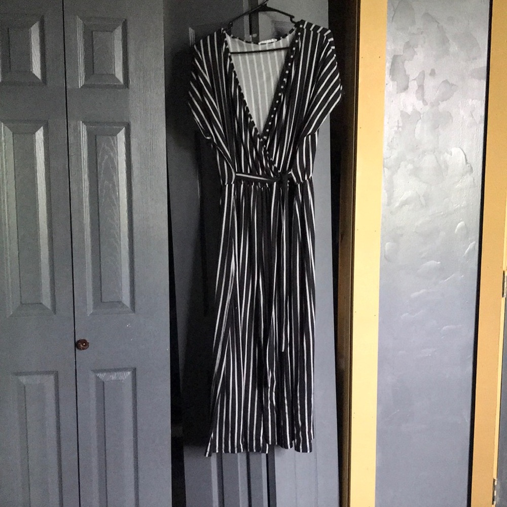 2X black and white striped jumpsuit